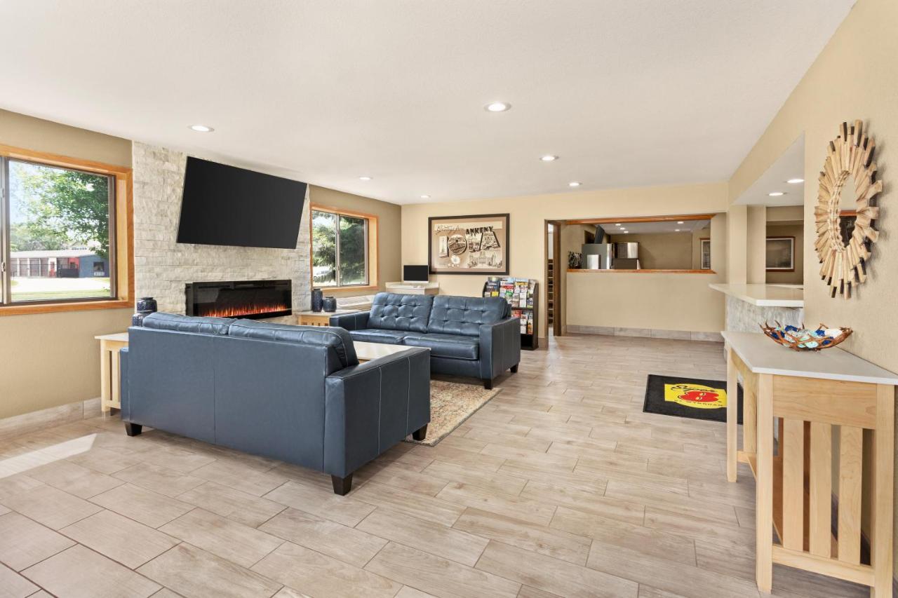 מלון Super 8 By Wyndham Ankeny/Des Moines Area מראה חיצוני תמונה