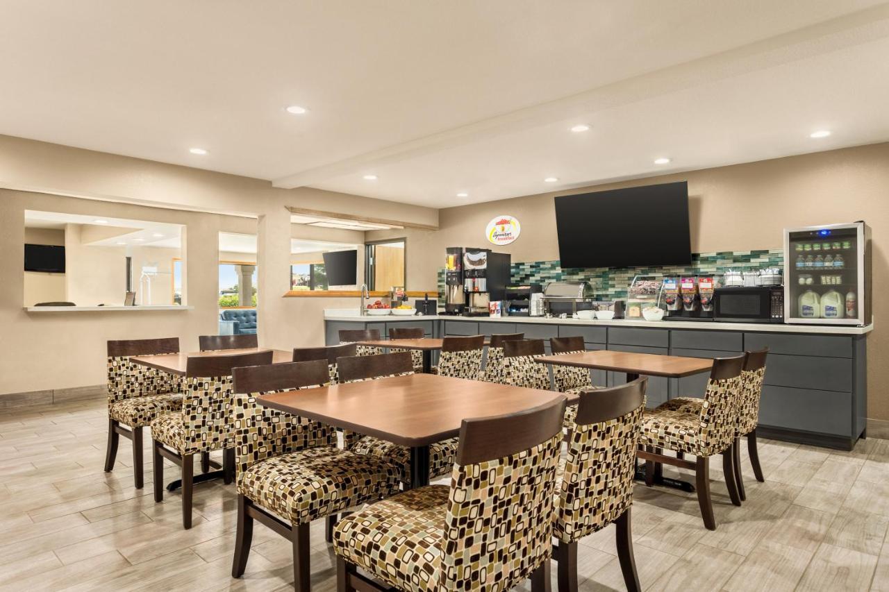 מלון Super 8 By Wyndham Ankeny/Des Moines Area מראה חיצוני תמונה